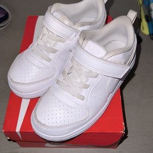 Size 10cNike court borough